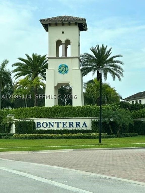 9883 W 34th Ln 9883, Hialeah, FL 33018