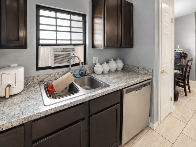 2435 PARKLAND DRIVE, Lakeland, FL 33811