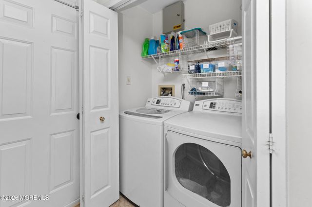232 Century Way, Manalapan, NJ 07726