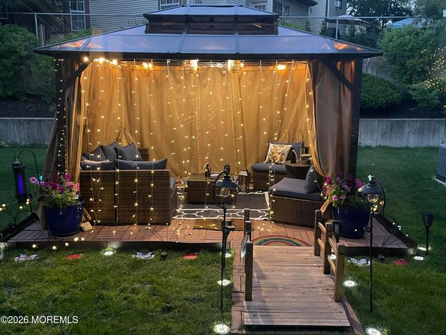 232 Century Way, Manalapan, NJ 07726