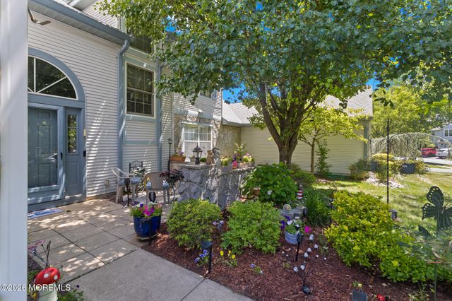 232 Century Way, Manalapan, NJ 07726