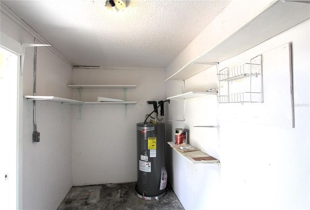 5647 20TH STREET, Zephyrhills, FL 33542
