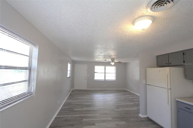 5647 20TH STREET, Zephyrhills, FL 33542