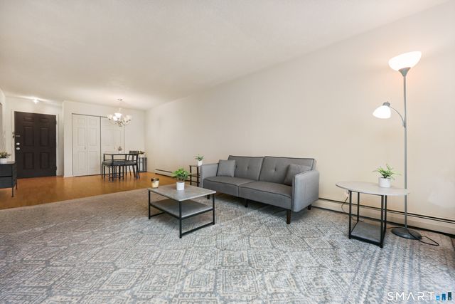 40 California Street B3, Stratford, CT 06614