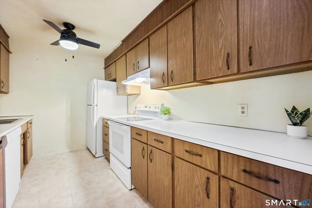 40 California Street B3, Stratford, CT 06614