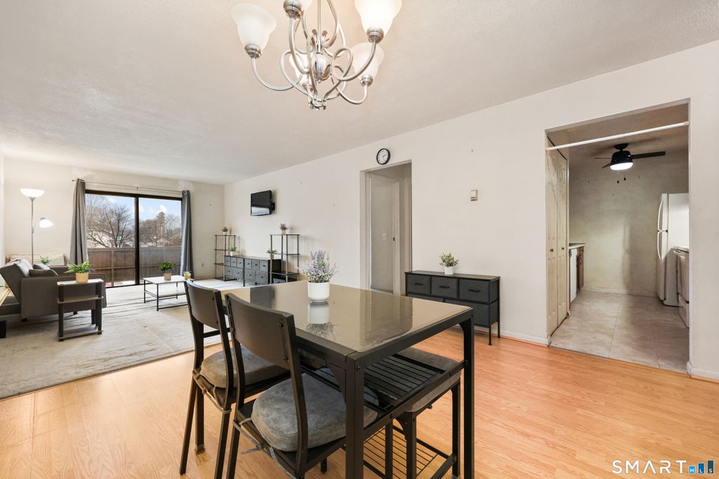 40 California Street B3, Stratford, CT 06614