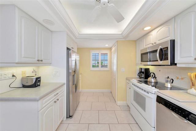 6480 MIDNIGHT PASS ROAD 503, Sarasota, FL 34242