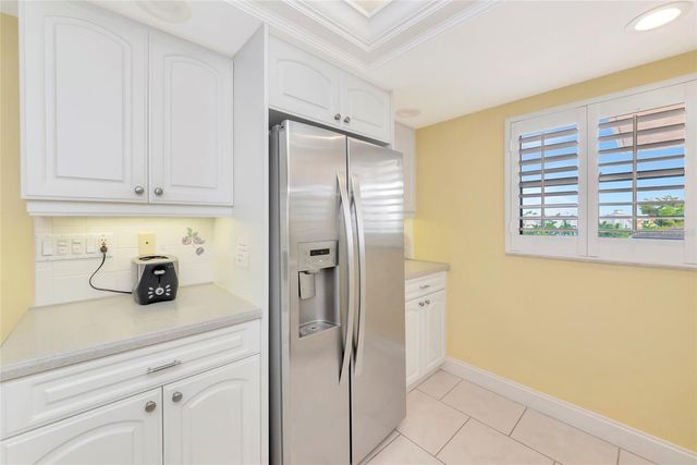 6480 MIDNIGHT PASS ROAD 503, Sarasota, FL 34242