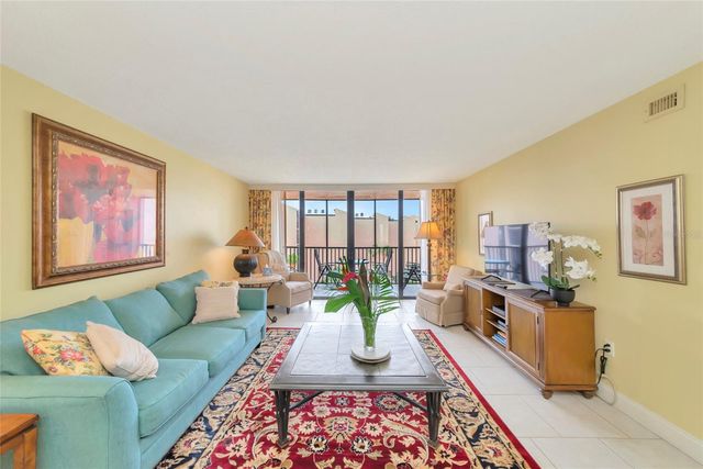 6480 MIDNIGHT PASS ROAD 503, Sarasota, FL 34242