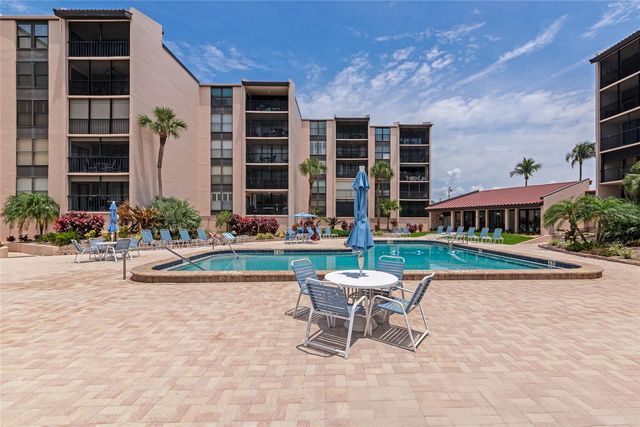 6480 MIDNIGHT PASS ROAD 503, Sarasota, FL 34242