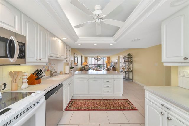 6480 MIDNIGHT PASS ROAD 503, Sarasota, FL 34242