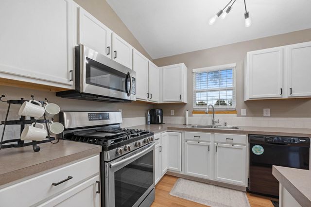 8117 W Aberdeen St, Wichita, KS 67212