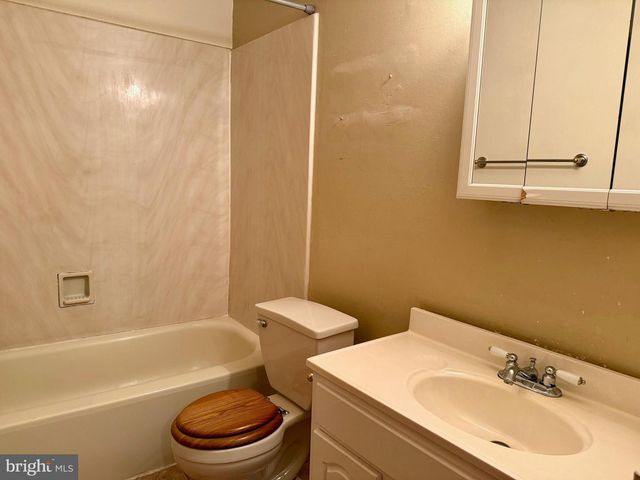 213 WHITPAIN HLS, Blue Bell, PA 19422