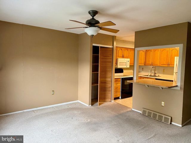 213 WHITPAIN HLS, Blue Bell, PA 19422