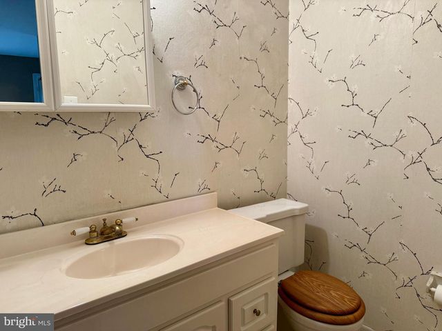 213 WHITPAIN HLS, Blue Bell, PA 19422