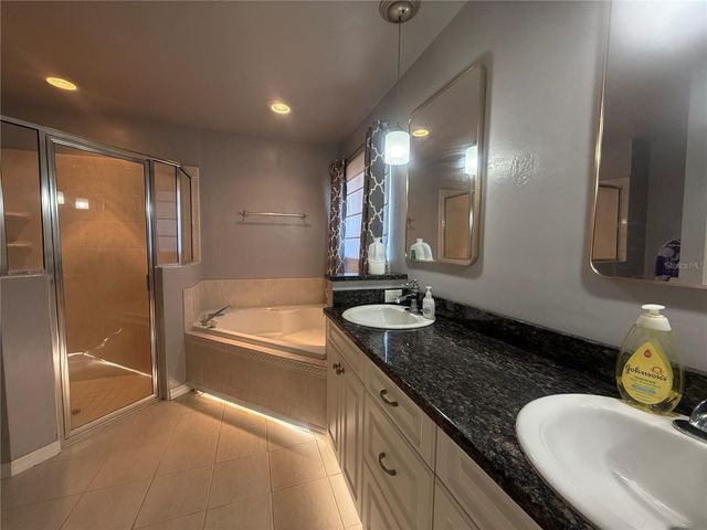 10054 SW 98 AVENUE, Gainesville, FL 32608