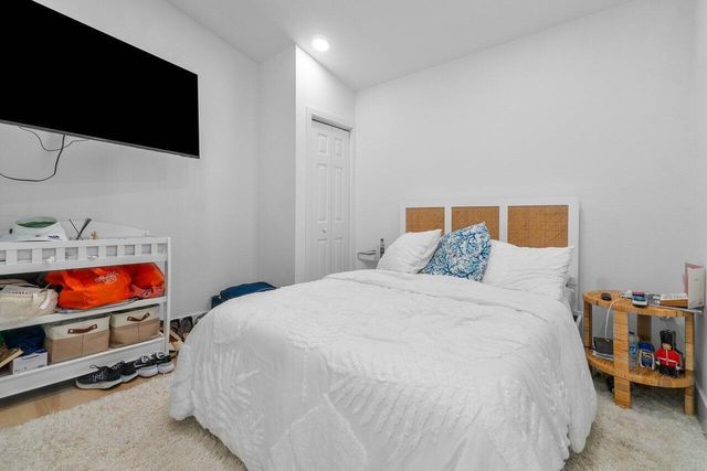 125 Gregory Place, West Palm Beach, FL 33405