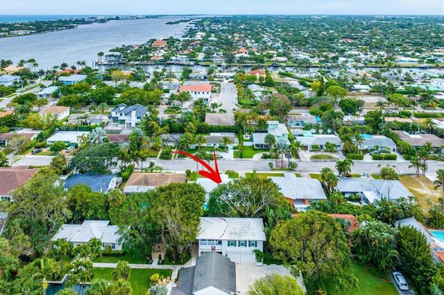 125 Gregory Place, West Palm Beach, FL 33405