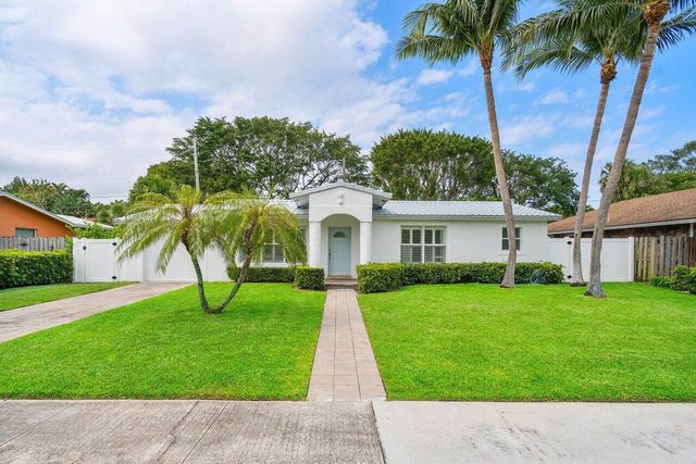 125 Gregory Place, West Palm Beach, FL 33405