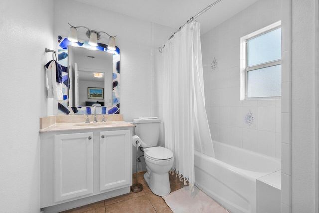 125 Gregory Place, West Palm Beach, FL 33405