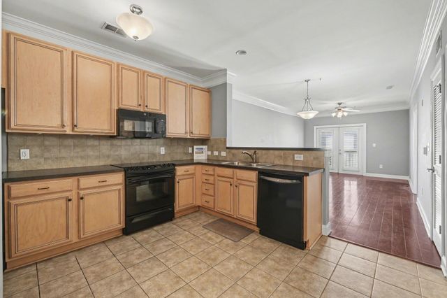 2244 Ashley Crossing Drive Unit 436, Charleston, SC 29414