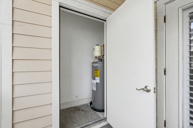 2244 Ashley Crossing Drive Unit 436, Charleston, SC 29414