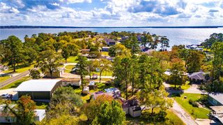 217 Brown Ave, Onalaska, TX 77360