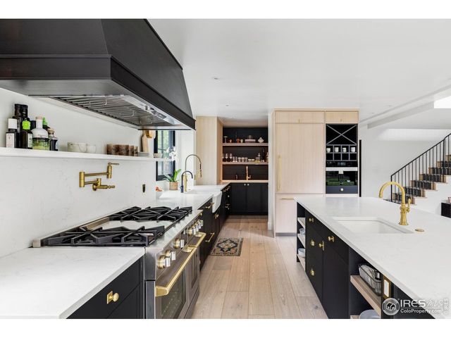 800 Kalmia Ave, Boulder, CO 80304