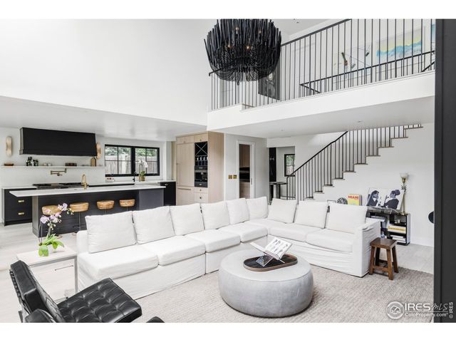 800 Kalmia Ave, Boulder, CO 80304