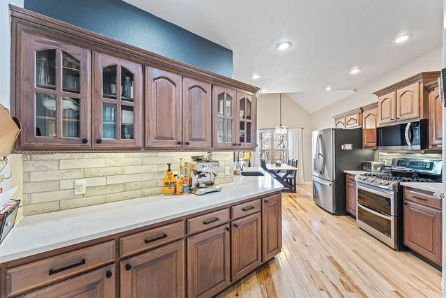 6 Burns Circle, Bella Vista, AR 72714