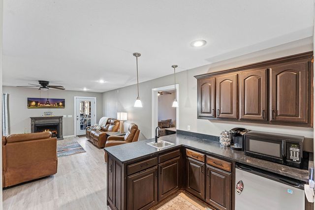 6 Burns Circle, Bella Vista, AR 72714