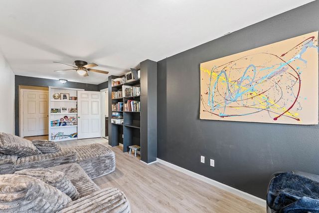 6 Burns Circle, Bella Vista, AR 72714