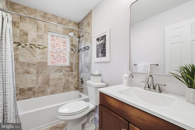 2820 ELSMORE ST, Fairfax, VA 22031