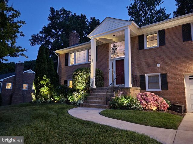 2820 ELSMORE ST, Fairfax, VA 22031