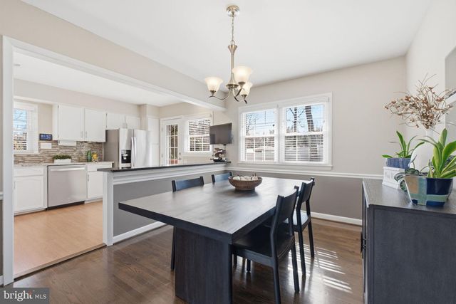 2820 ELSMORE ST, Fairfax, VA 22031