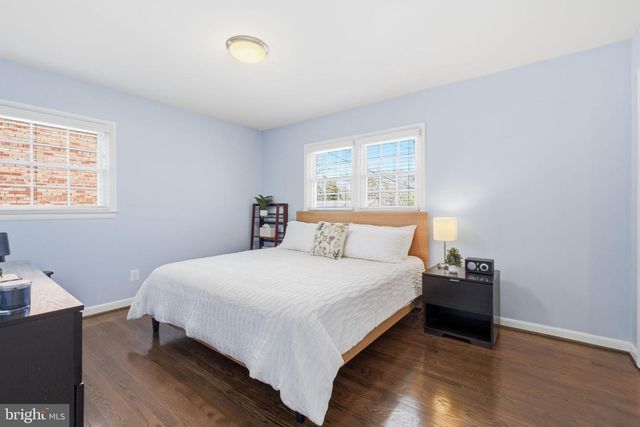 2820 ELSMORE ST, Fairfax, VA 22031