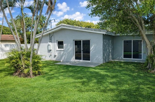 1881 NW 5th Ter 1881, Pompano Beach, FL 33060