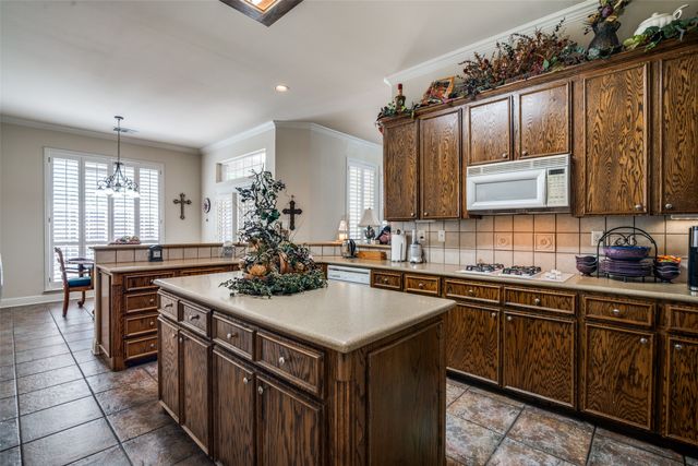 2305 Rosser Court, Rowlett, TX 75088