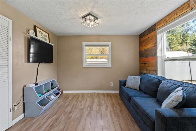 16825 N Day Mt. Spokane Rd, Greenbluff, WA 99021
