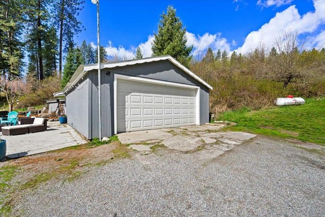16825 N Day Mt. Spokane Rd, Greenbluff, WA 99021