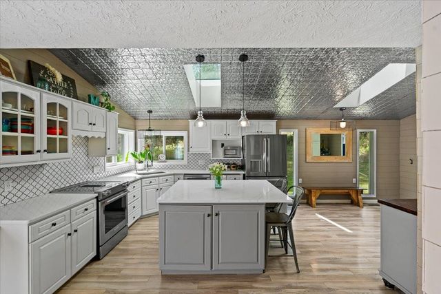 16825 N Day Mt. Spokane Rd, Greenbluff, WA 99021