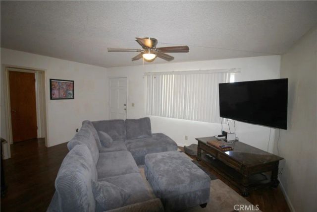 940 S Taylor, Hemet, CA 92543