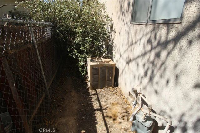 940 S Taylor, Hemet, CA 92543