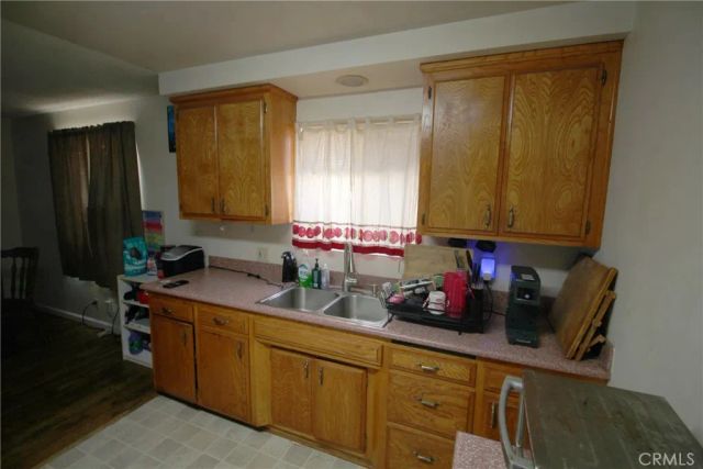 940 S Taylor, Hemet, CA 92543