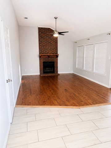 4301 Hudson Avenue, Grand Prairie, TX 75052