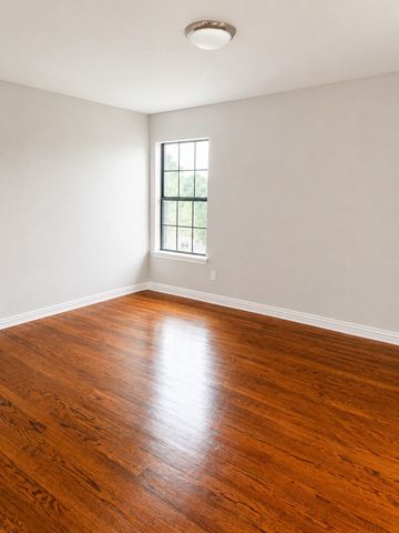 4301 Hudson Avenue, Grand Prairie, TX 75052