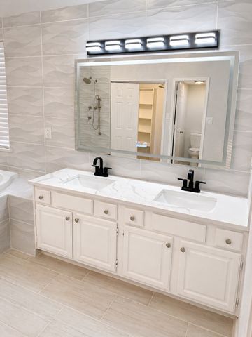 4301 Hudson Avenue, Grand Prairie, TX 75052