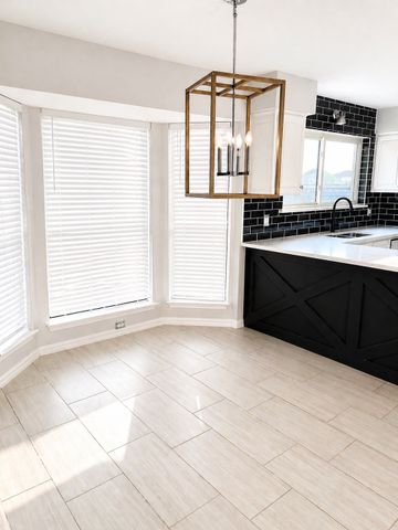 4301 Hudson Avenue, Grand Prairie, TX 75052