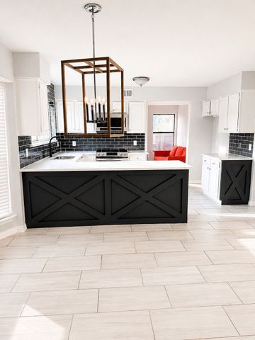 4301 Hudson Avenue, Grand Prairie, TX 75052