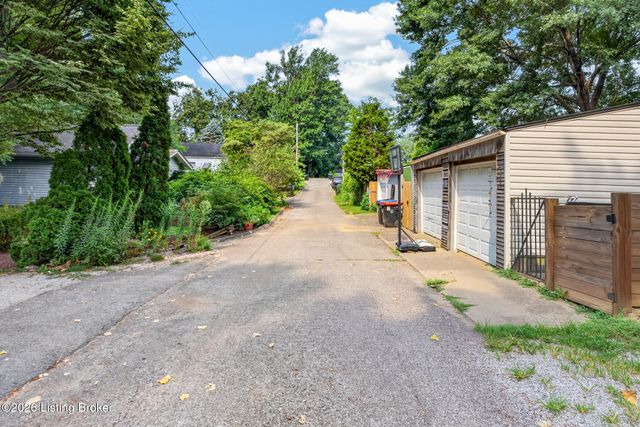 1938 Payne St, Louisville, KY 40206